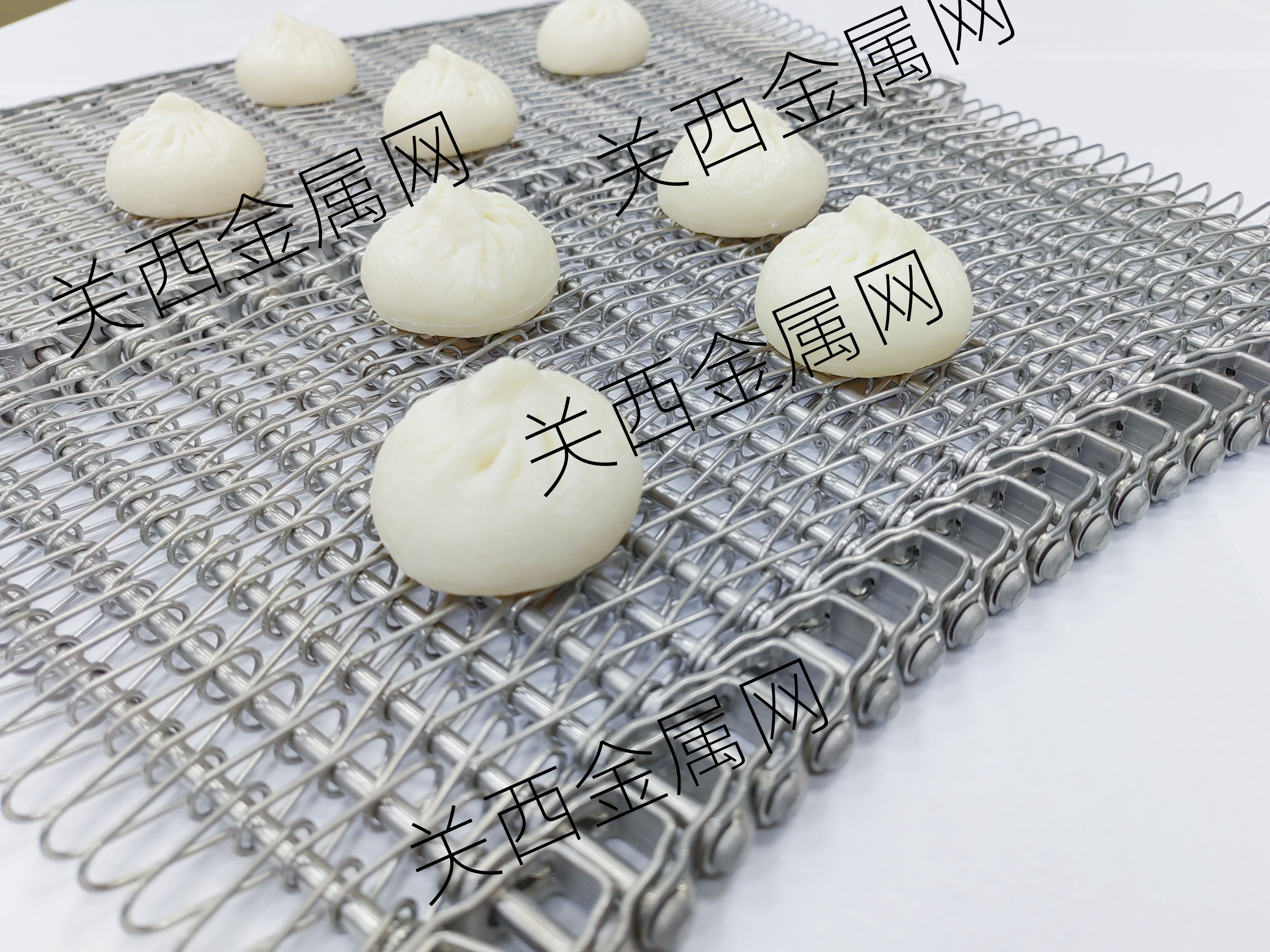 食品行業(yè)的客戶說：金屬網(wǎng)帶要有高精密度和高穩(wěn)定性？